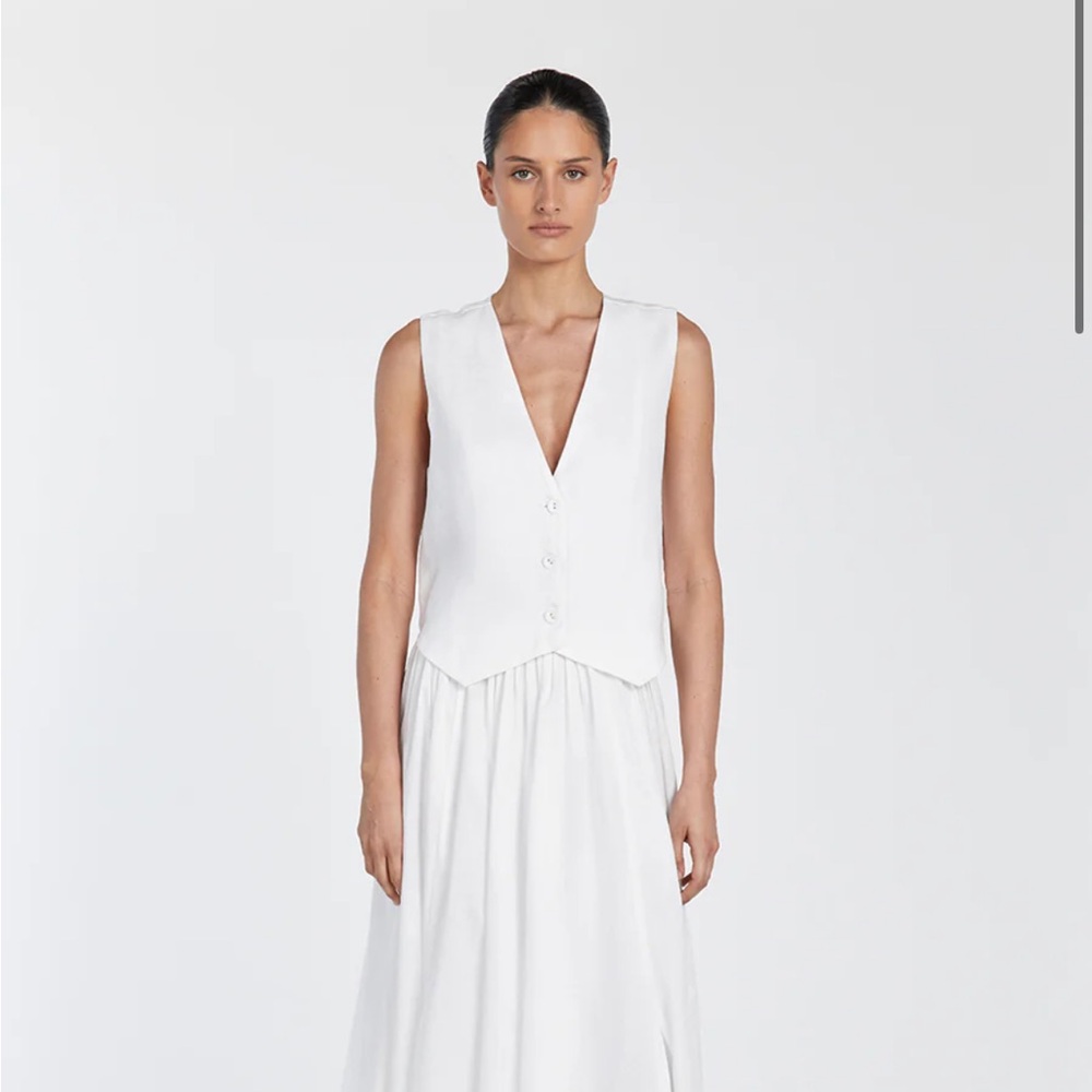 DISSH Linen Vest